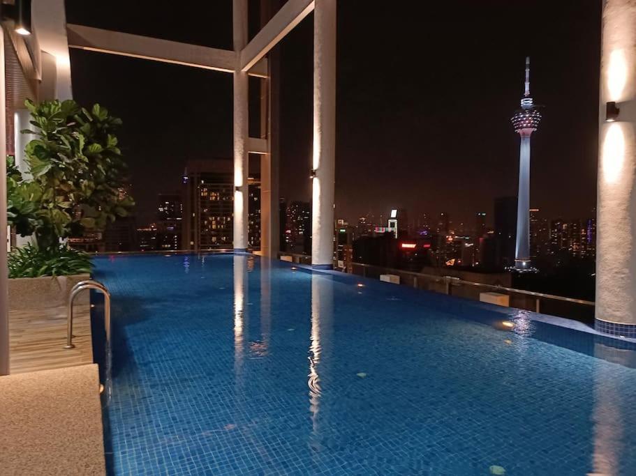 クアラルンプールCl 30A Super Kl View Infinity Pool Klccアパートメント エクステリア 写真